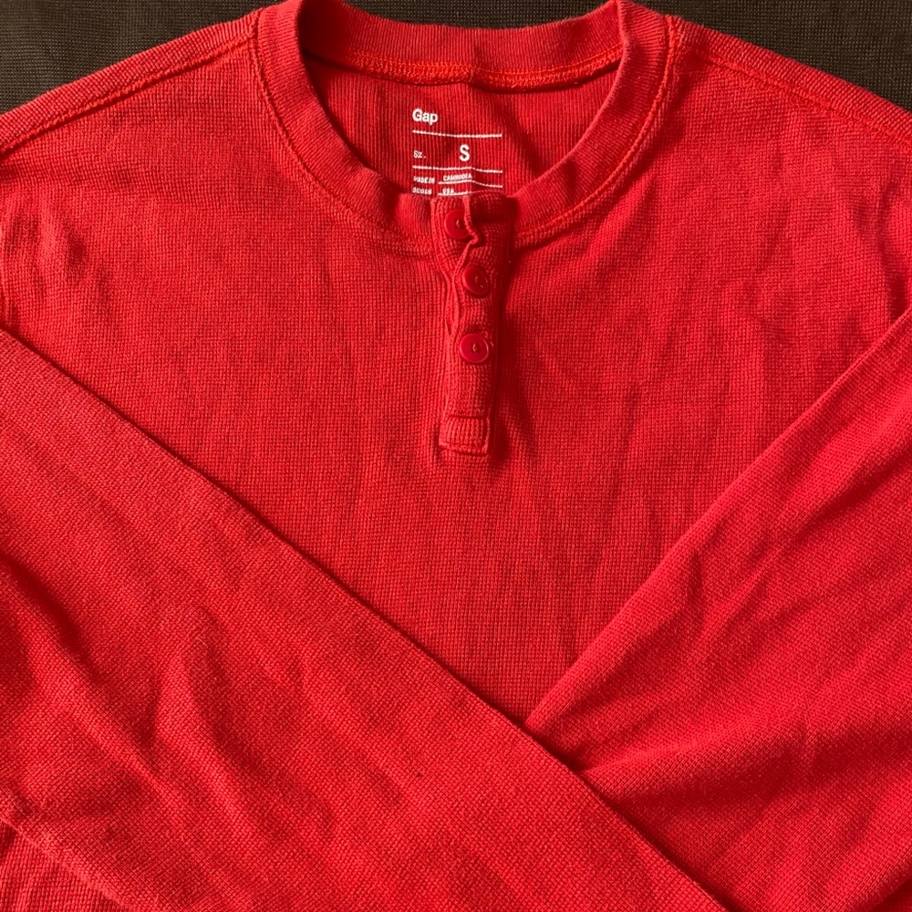 Gap Thermal 3-Button Shirt